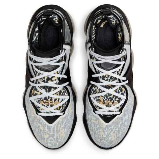 Nike LeBron 19